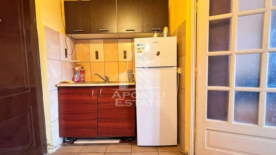 Garsoniera mobilata si utilata in UMT, bloc izolat - 5