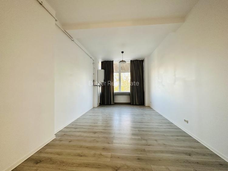 Spațiu Comercial - Sector 4 - 200 Mp - L a Doua minute fata de  Metrou - 18