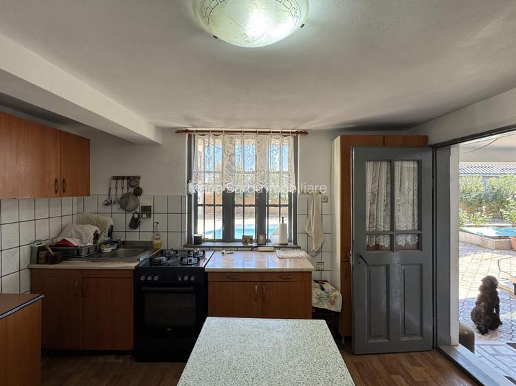 Vila P+1, Su - 334 mp, T = 4057 mp, D=21 m, com. Ganeasa - Izvoru - 15