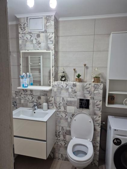 Apartament 3 camere decomandat Năvodari, 64 mp, centrală proprie, AC, etaj 2 - 3