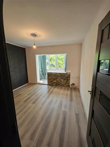 Apartament 4 camere Calea Vitan - 4