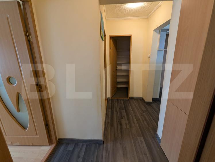 Apartament cu 3 camere, zona Nufărul