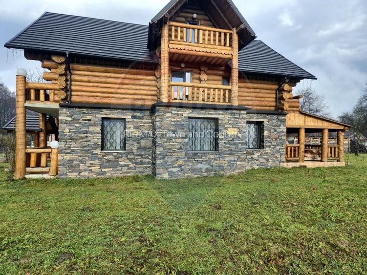 Casă / Vilă cu 6 camere de vânzare - 6