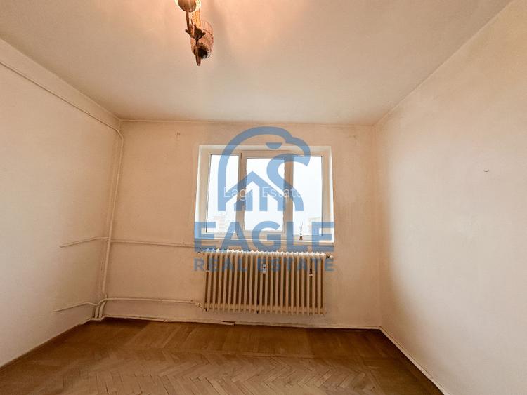 Tomis Nord - 2 Camere decomandat cu balcon pregatit de renovare - 15