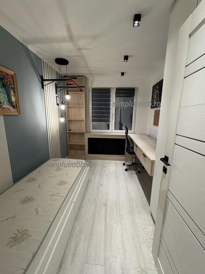Ocazie 3 Camere Renovat Zona 1 Decembrie 60mp