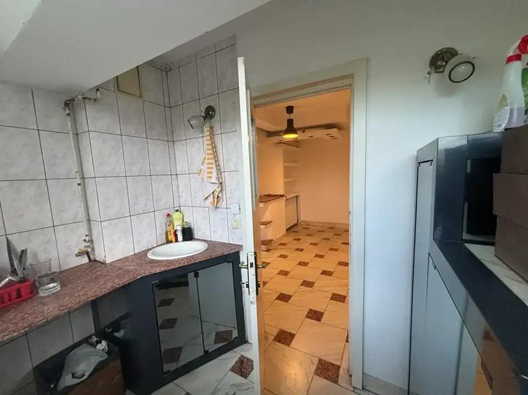 Apartament 2 camere 70 mp Rond Alba Iulia Pretabil Birouri Nemobilat