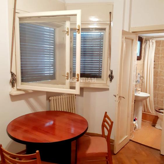 Garsoniera 16 mp Bd. Carol - Izvorul Rece bloc risc seismic 1 - 11