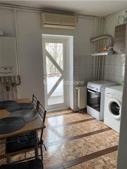 Mobilat si utilat la etajul 3 in Lipovei - 4