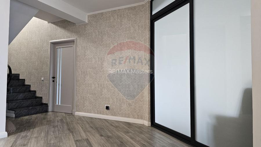 Casă / Vilă cu 7 camere si teren 1000 mp în zona Centrala-Suceava - 8