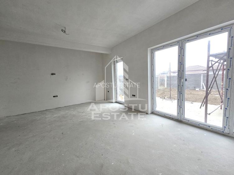 Jumatate de duplex de vanzare, Parter + Etaj, 5 camere si 2 bai, Sag - 2