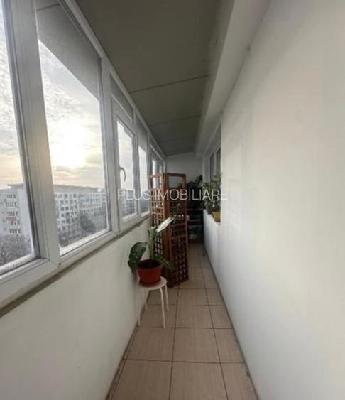 Apartament 2 camere renovat recent langa metrou 1Mai - 5