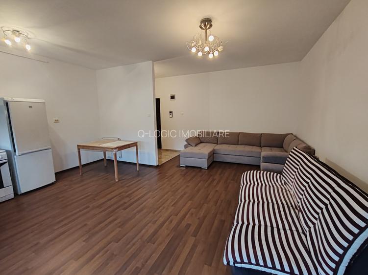 Garsoniera libera la vanzare, confort sporit zona Piata Tractorul - 4