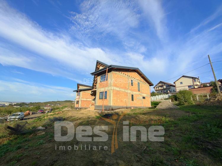 Hlincea Lac Casa 235 mp + 620 mp teren priveliste PANORAMICĂ - 10