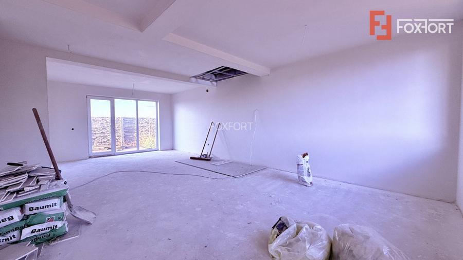 Casa tip triplex, cu 2 camere, de vanzare in Sanandrei. - 3