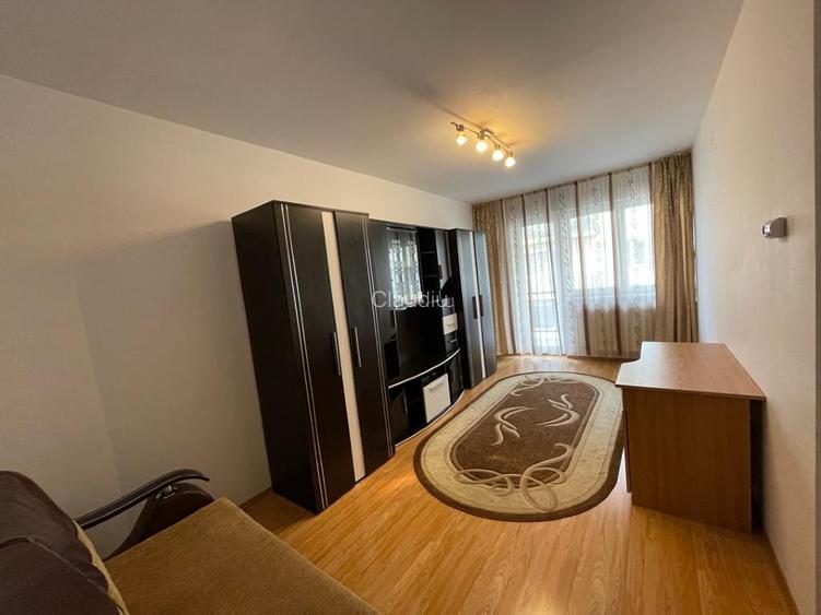 Apartament 2 camere de închiriat, parcare privata, balcon și lift - 12