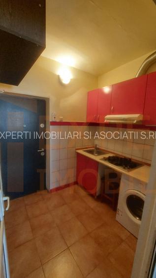 Garsoniera de vanzare in zona Far - 5