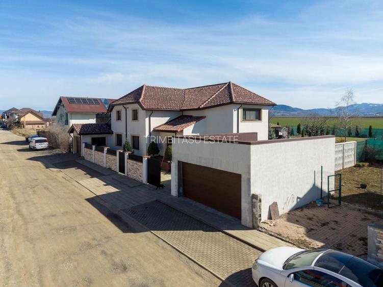 Casa 6 dormitoare+4 bai -1500 mp teren-Sacele - 38