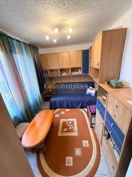 2 camere| curte comuna cu 3 apartamente| centrala proprie| zona aradului| - 5