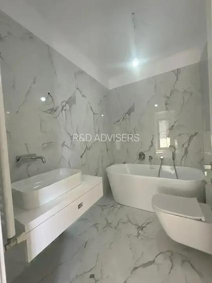 Unirii Ultracentral | Ap 4 camere | Finisaje Premium  | 2 parcari | - 9