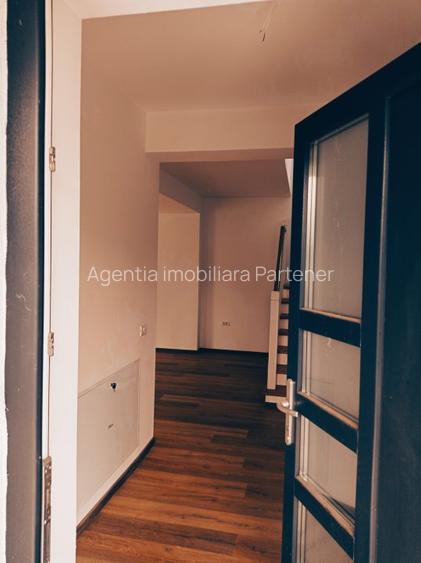 casa / vila Budeasa , mobilata / utilata , finisaje moderne ! - 22