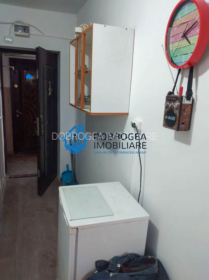 GARSONIERA , ETAJ 1,  BAIE PROPRIE  ,SUPRAFATA 11 MP . - 6