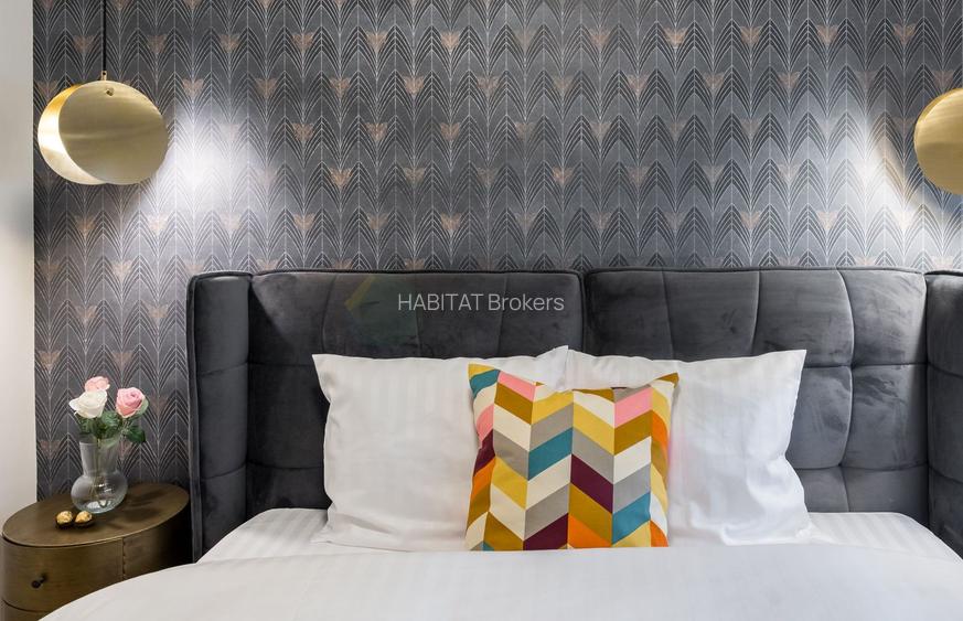 O Vacanță Permanentă în Inima Capitalei, Magheru/Bălcescu - 26