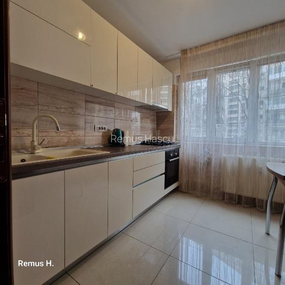 Apartament 3 camere | 70 mp | 1,5 min metrou | Complet renovat | Mobilat,utila - 5
