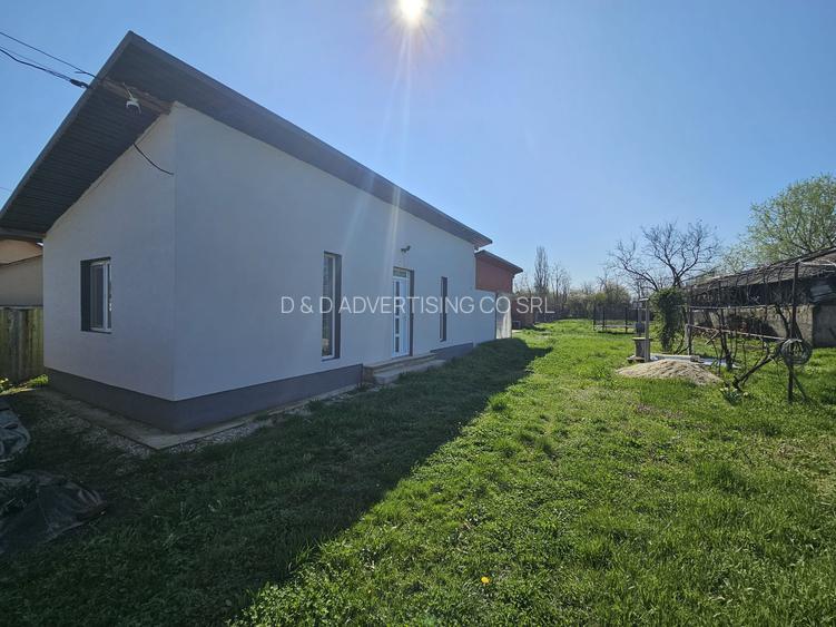 Comuna Mătăsaru , Sat Tetcoiu , Jud. Dambovita - Teren 2000 mp + Casa individual - 2