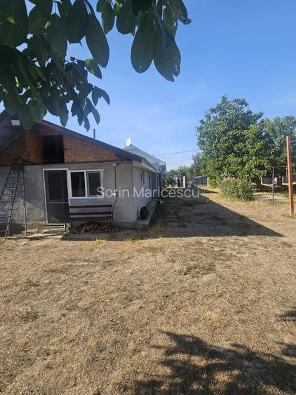 Proprietate imobiliara casa și teren în Criva de Sus - 12