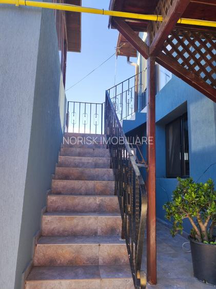 2 case + spațiu comercial | 6 dormitoare - băi proprii | 685 MP Teren - 6