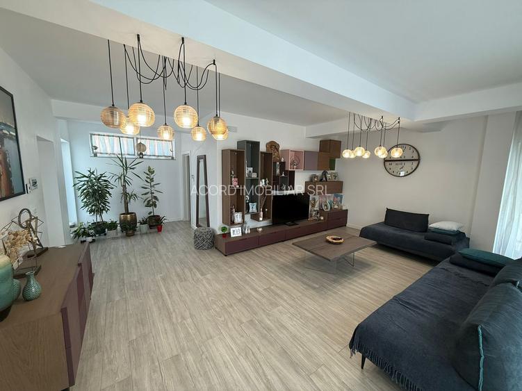 Casa de Vanzare Tomis Plus - 9