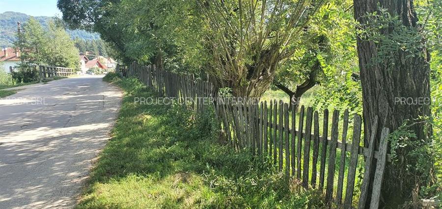 Teren Poienari la doar 9 km de Cetate - 2