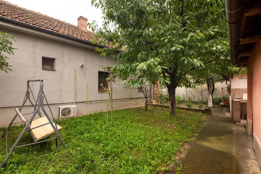 RECO, Casa cu dublu front, iesire la 2 strazi, Zona Iosia,  singur in curte, ter - 27