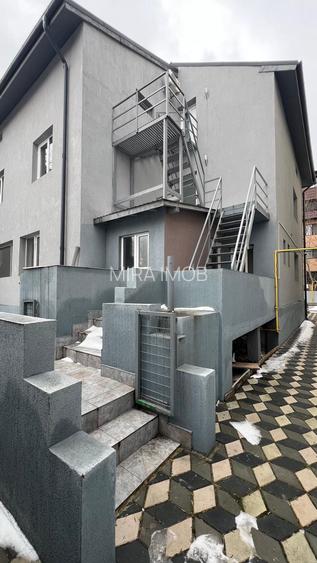 Cladire Comerciala De Inchiriat – D+P+2E -Chiajna (Roșu) | Bd. Uverturii - 2