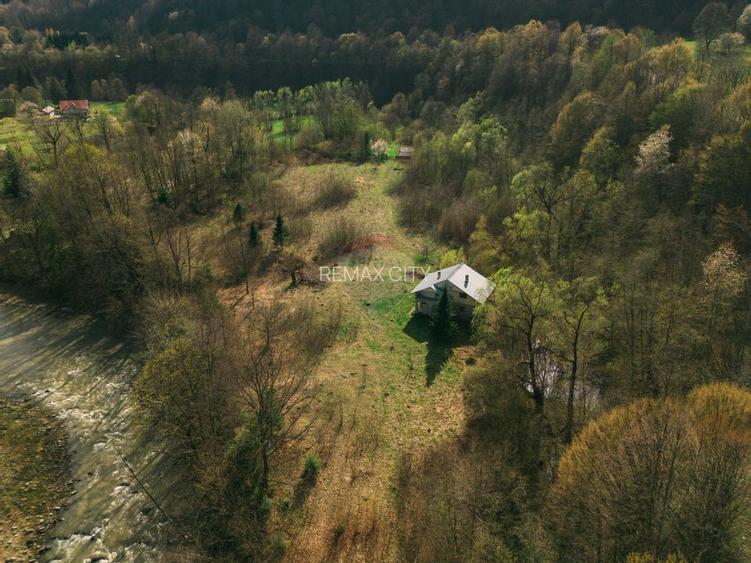 Casa si teren intravilan Tarcau - 50