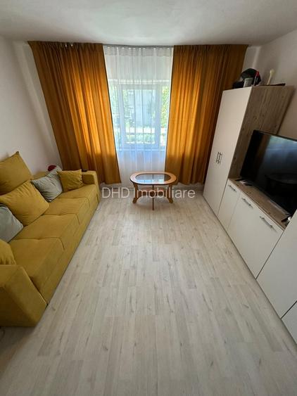 Apartament 3 camere Miroslava, vis a vis de Family Market - 2