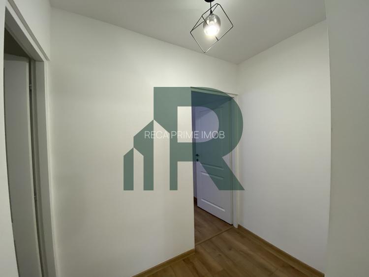 Apartament renovat cu 3 camere si 2 bai in Cartierul Strand - 9