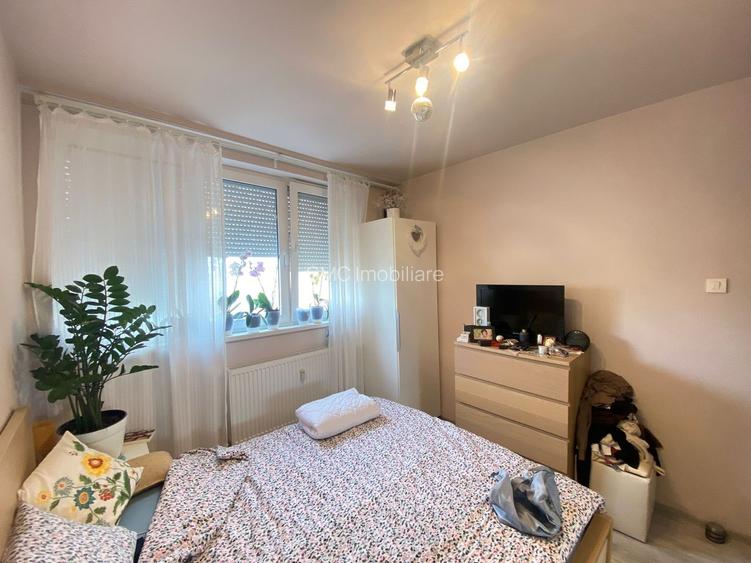 4 camere renovate, 60 mp + balcon, etaj 10/11 – Drumul Taberei V7 - 4