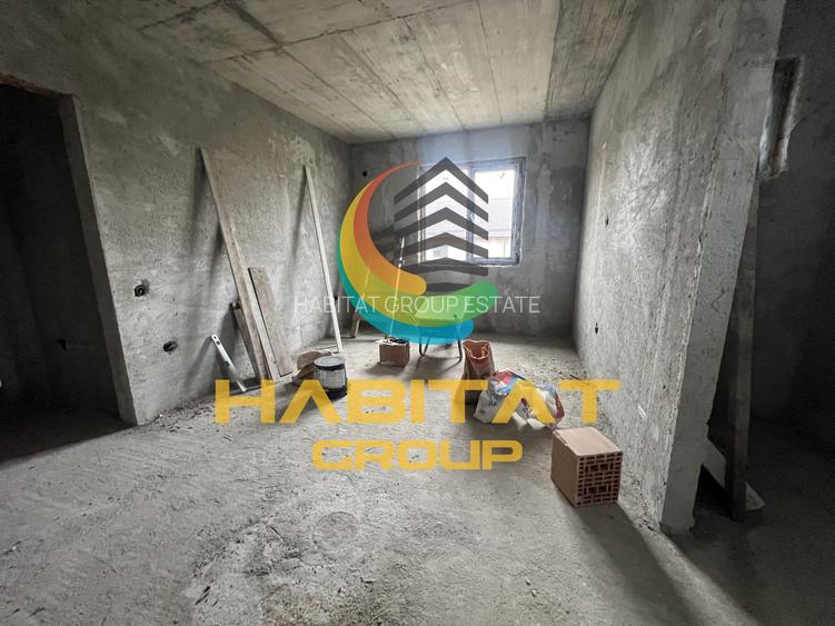 Duplex la gri 175 mp utili 58 mp demisol curte 180 mp  3 bai 3/4 dormitoare - 28