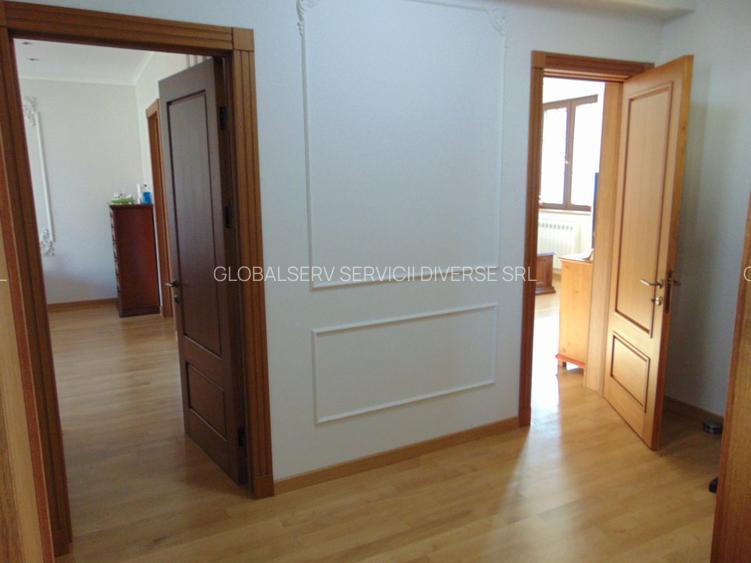 FARA COMISIOANE linga padure Vila 7 camere mobilata 4 bai 2 terase pe 1600mp - 57