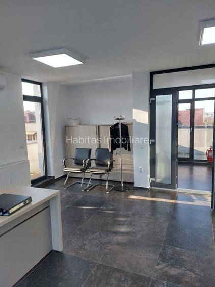 Casă modernă 335 mp, situată în zona veche din Andrei Mureșanu - 17