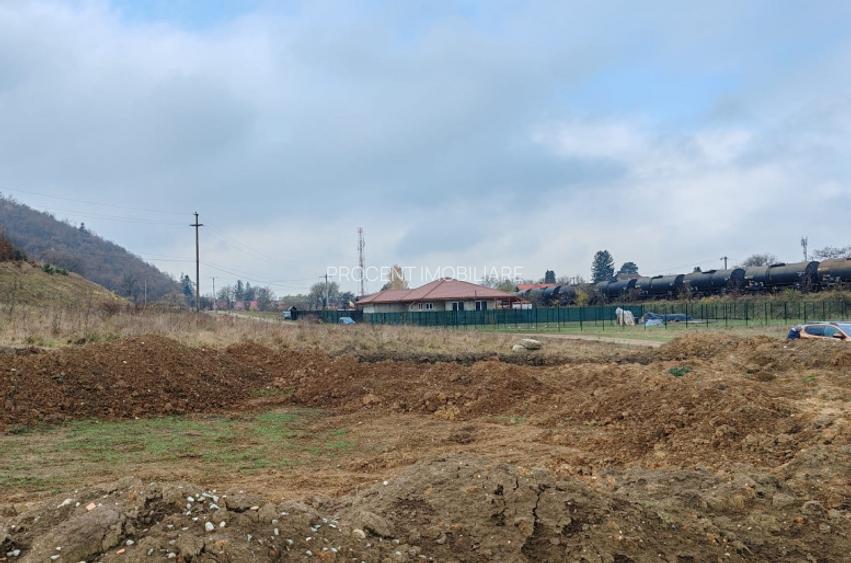 Teren intravilan - Cristian - 5