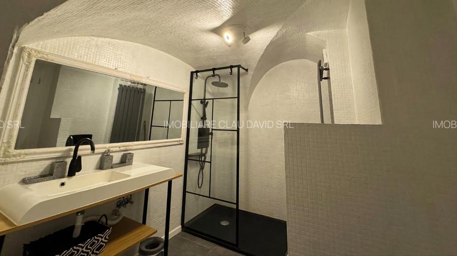 Apartament 2 camere in centrul istoric, renovat cu stil, pe strada Republicii - 12