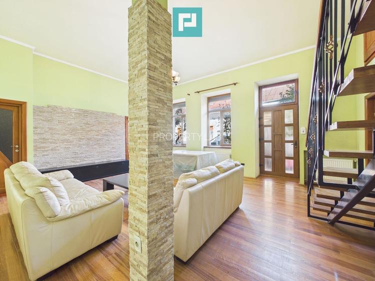 Apartament pe 3 niveluri - ultracentral, Arad - 6