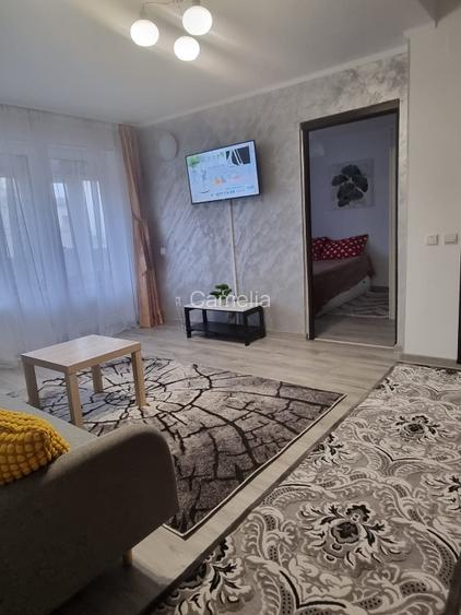 Proprietar; inchiriez apartament renovat  cu 2 camere Piata Romana - 2