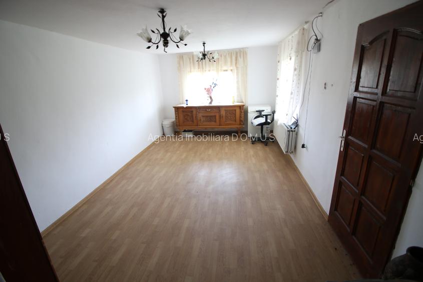 Vand casa in Schela cu toate utilitatile -65.000euro neg - 5