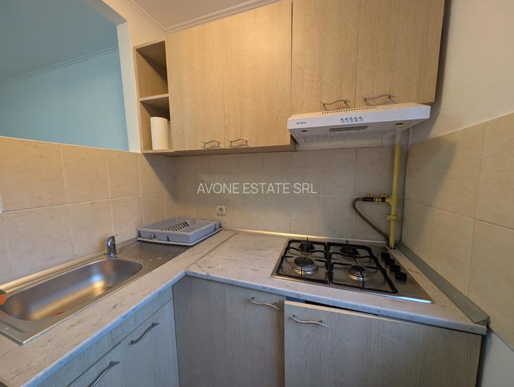 Garsonieră la etajul 1, în bloc renovat, cu lift - 4