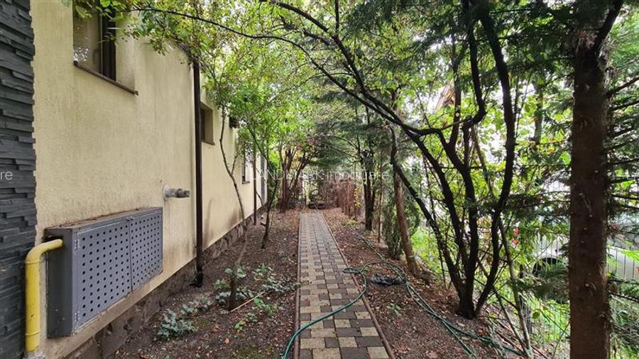 De inchiriat apartament 3 camere in vila zona Favorit-Circumvalatiunii - 10