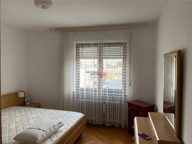 Oferta unica! 4 camere decomandat, etaj intermediar Vatra Luminoasa - 3