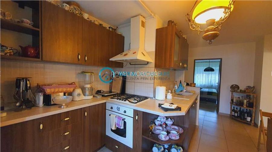 Royal Imobiliare - Vanzare apartament 4 camere zona Cioceanu - 16